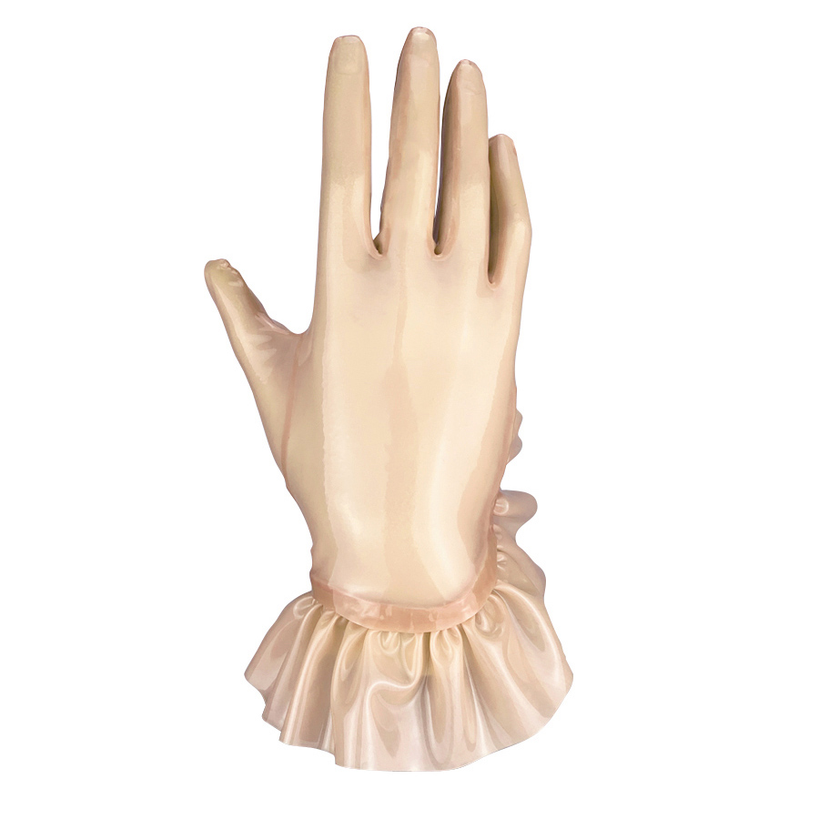 Atsuko Kudo Latex ドラマフリル リストグローブ in 